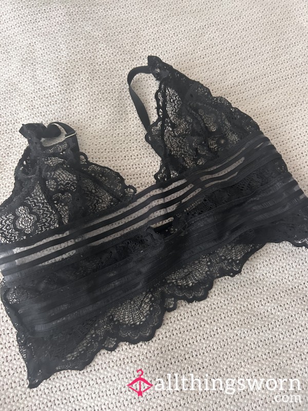 S**y Lace Bra