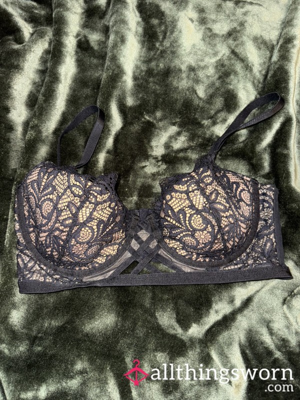 S**y Lace Bra**iere