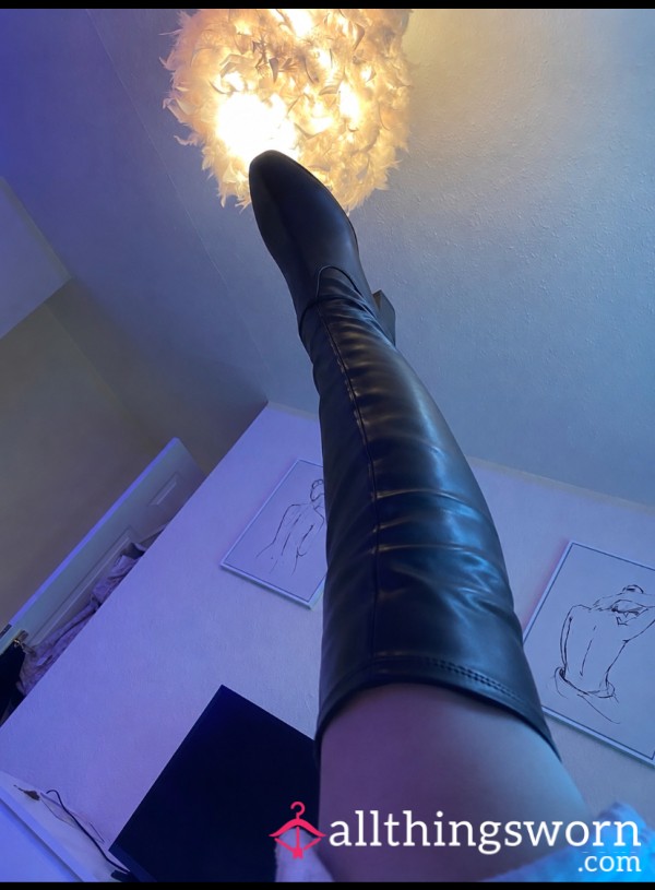 S**y Leather Boots