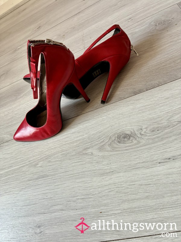 S**y Lipstick Red