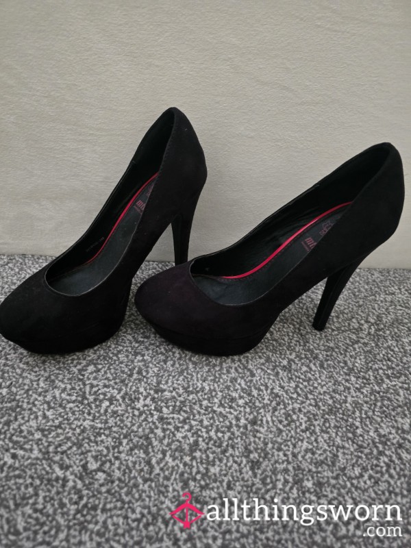 S**y Little Heels