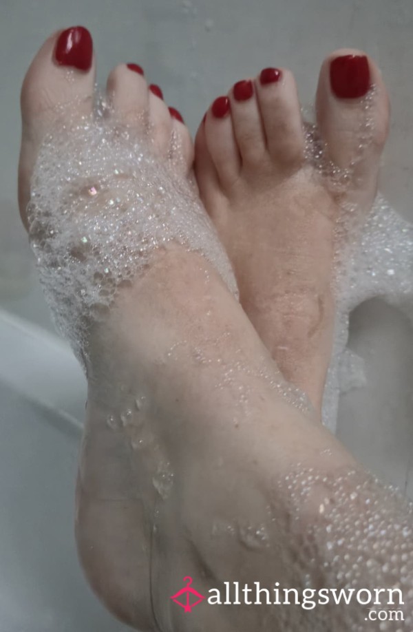 S**y Little Soapy Toes X
