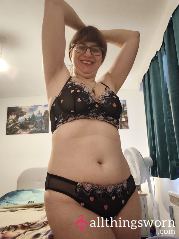 S**y Matching Black Set