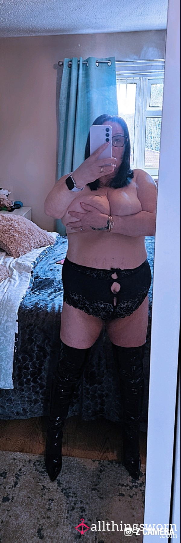 S**y Mature Gilf Posing Showing Beautiful Titties Wearing Shiny Pu Leather Stiletto Boots