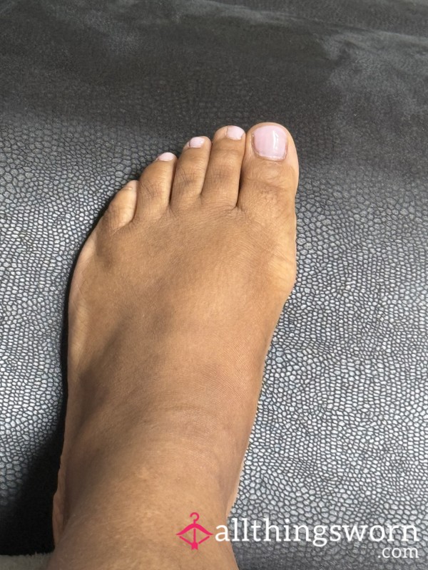 S**y Painted Feet