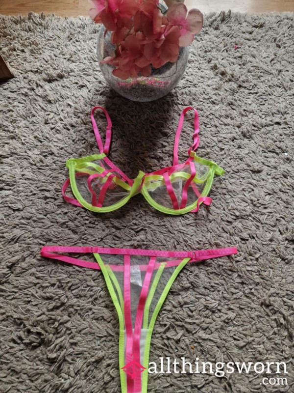 S**y Panties And Bra Set