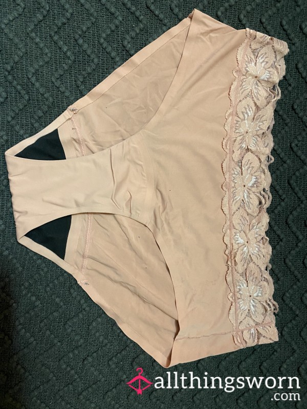 Used S**y Flor*l-lace Peach Panties💕