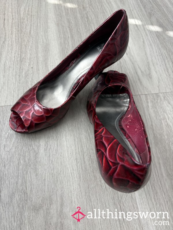 S**y Red P**p Toe