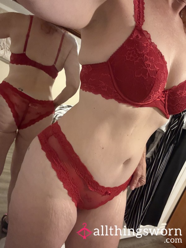 S**y Red Set
