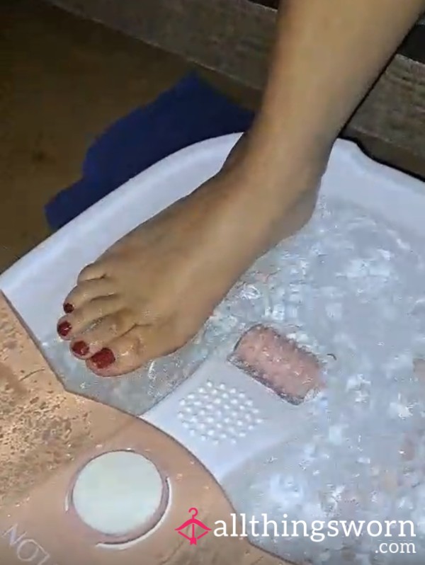S**y Red Toes Getting Pampered