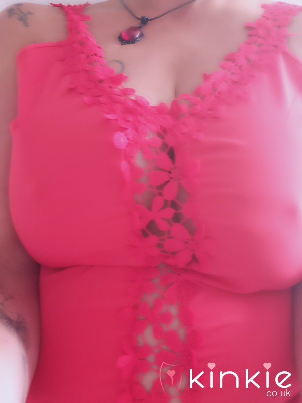 S**y Red Top Worn No Bra 💋