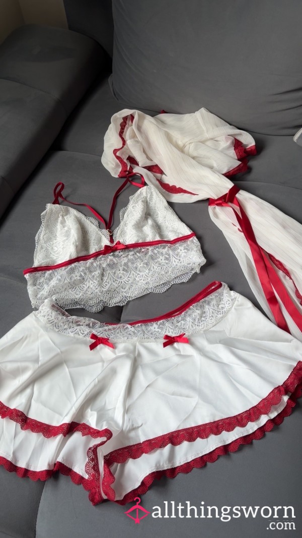S**y Red & White Lingerie Set With Matching Dressing Gown