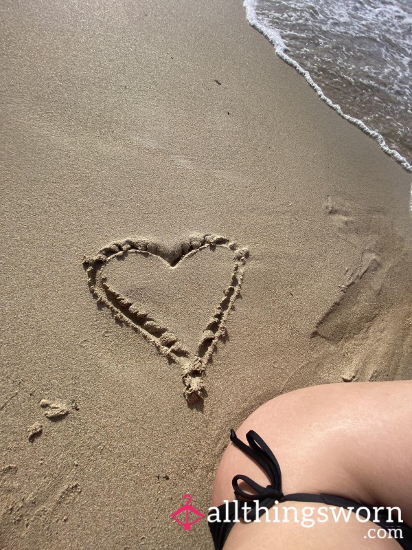 S**y Sandy Feet Pics!!!