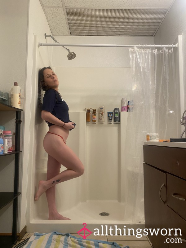 S**y Shower Pictures