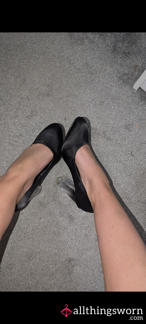 S**y Silky Black Chunky High Heals