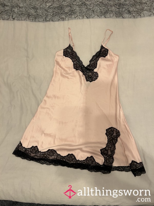 S**y Silky Pink And Lace Nighty