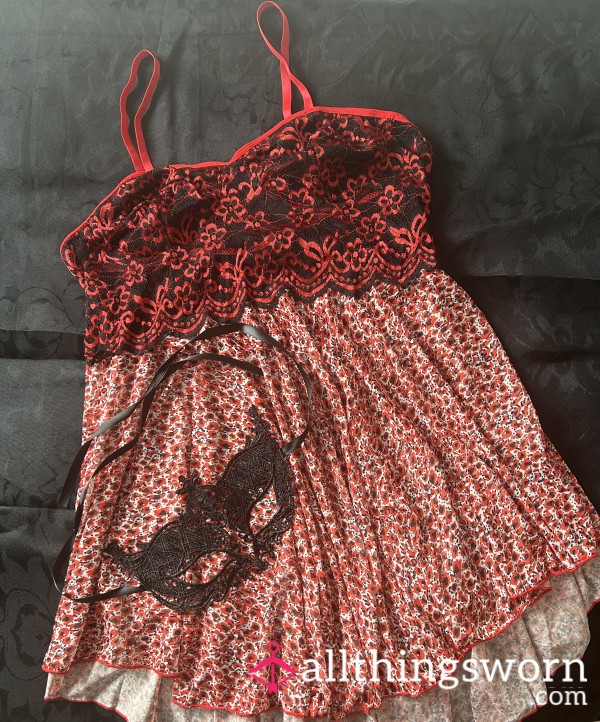 S**y Slip With Lace Eye Mask