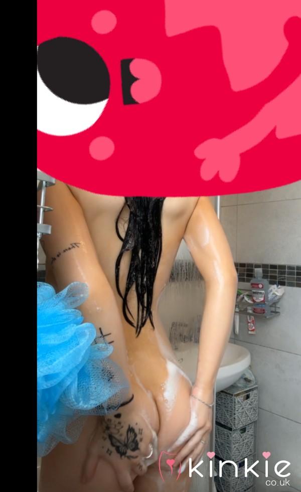 S**y Soapy Shower Play 🧼 🫦