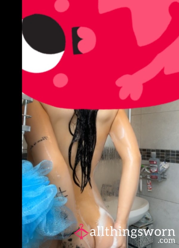 S**y Soapy Shower Vid 🧼 🍑