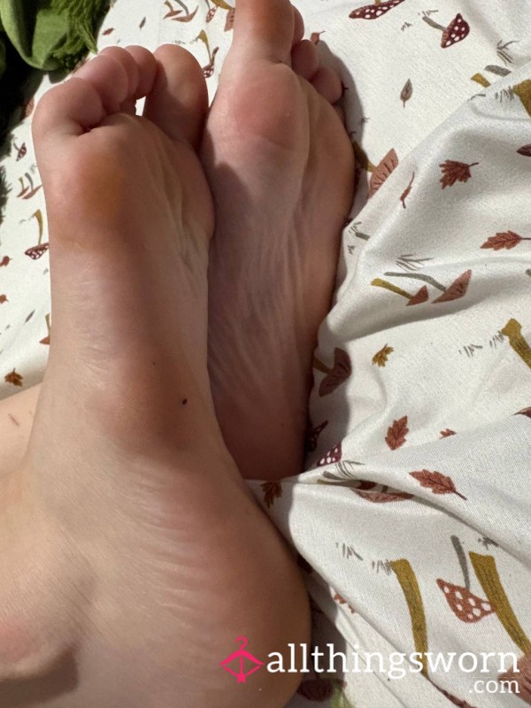 S**y Soles Aching Holes