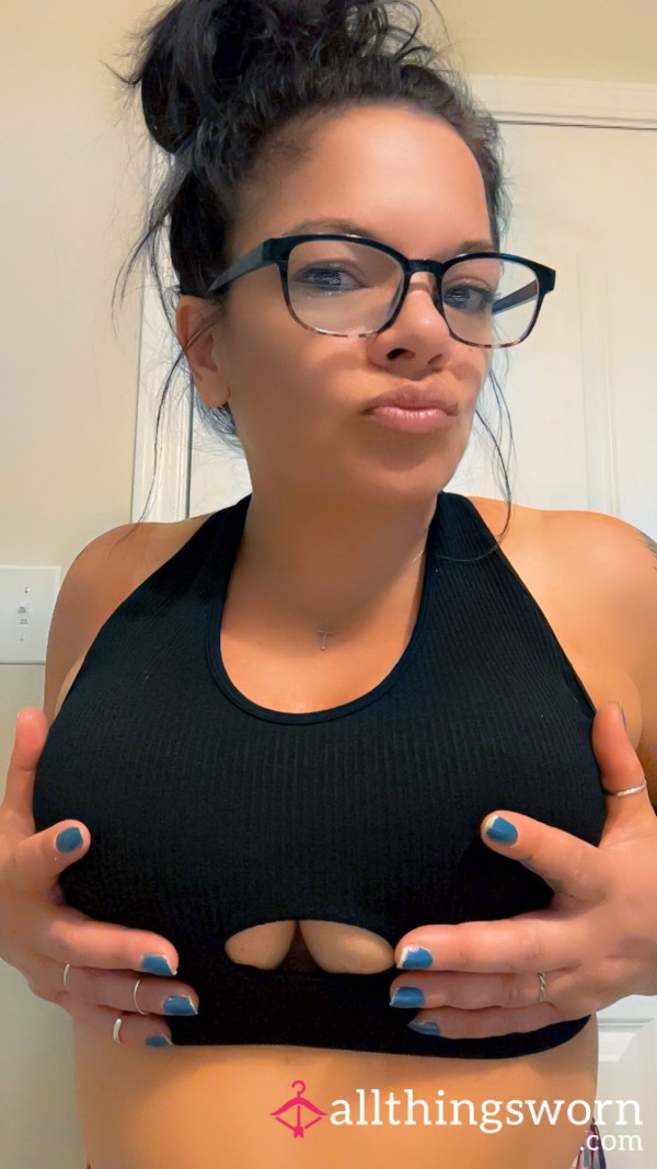 S**y Sports Bra