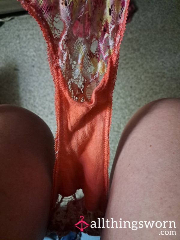 S**y Sunday!! Lacy Flowers Size 18