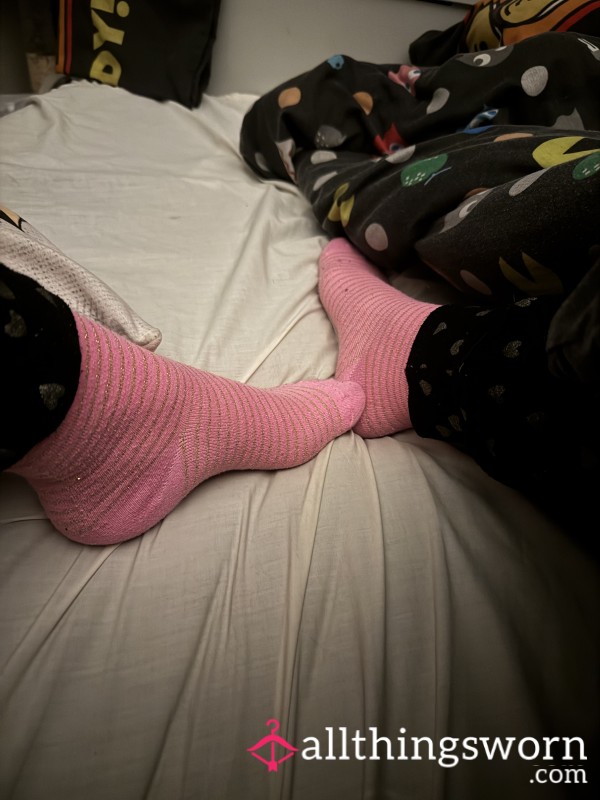 S**y, Sweaty & Smelly Hamper Socks - With Hole In One Of The Big Toes! Worn For 24hrs Already But Special Offer Of 5 Extra Days Wear Included In The Price With Daily Wear Pics!! Extra Days We
