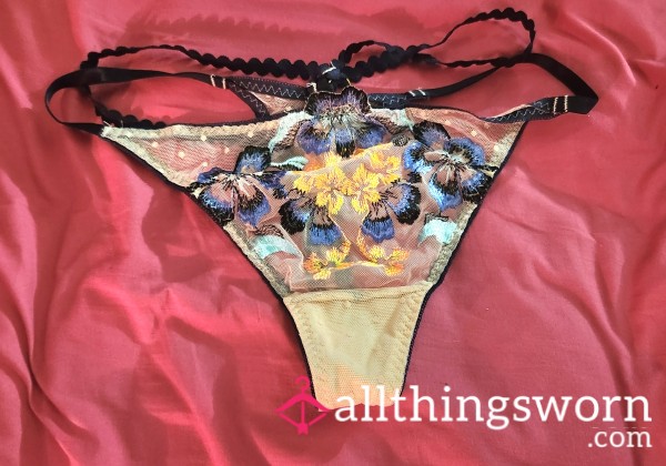 S**y Thong