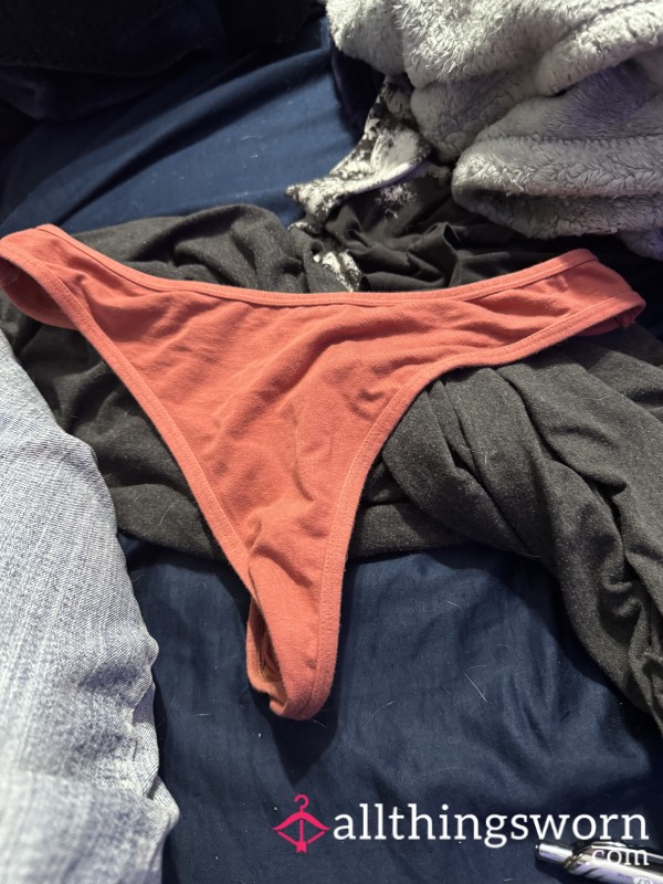 S**y Thong