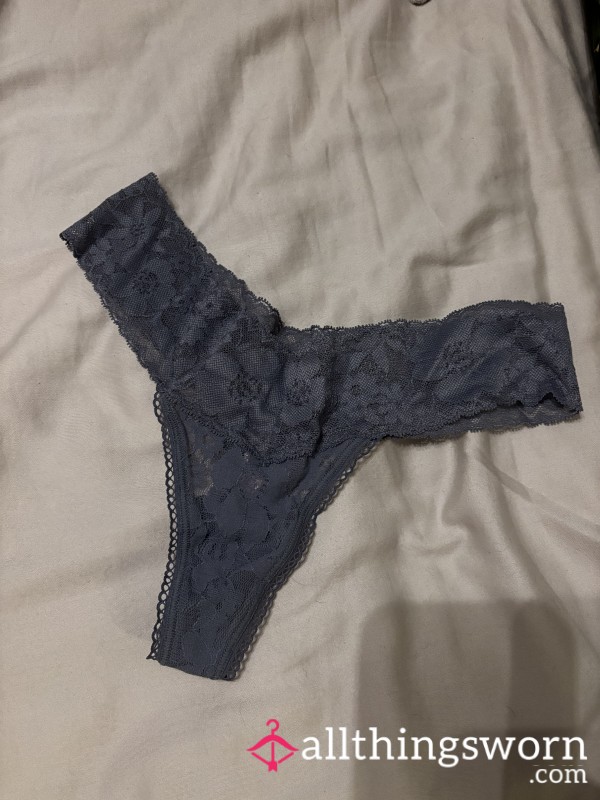 S**y Thong Tight On My Pu**y