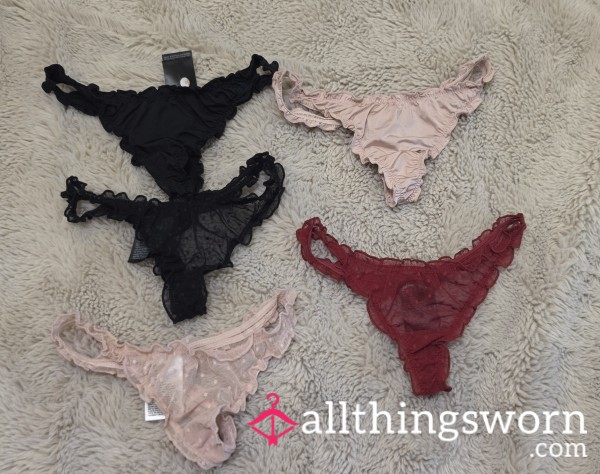 S**y Thongs 😈