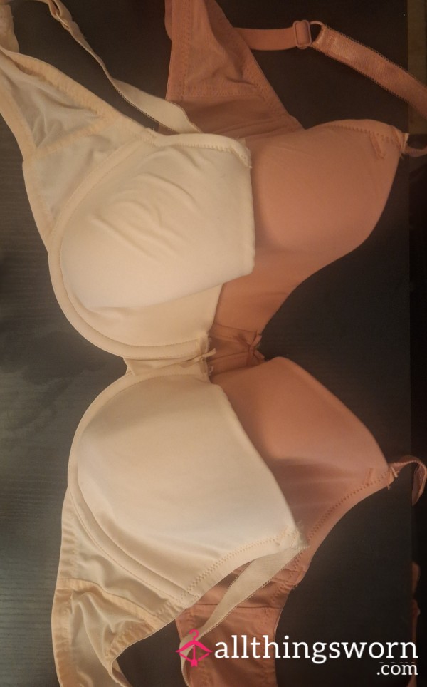 2 For The Price Of 1 - S**y Worn Bra's 👙wanting Your Attention.