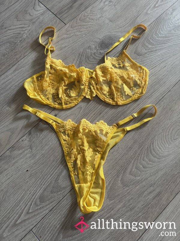 S**y Yellow 2 Piece Set 🌻