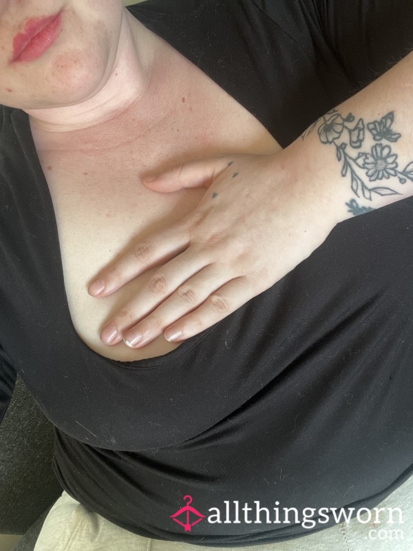 SFW Cleavage Pics