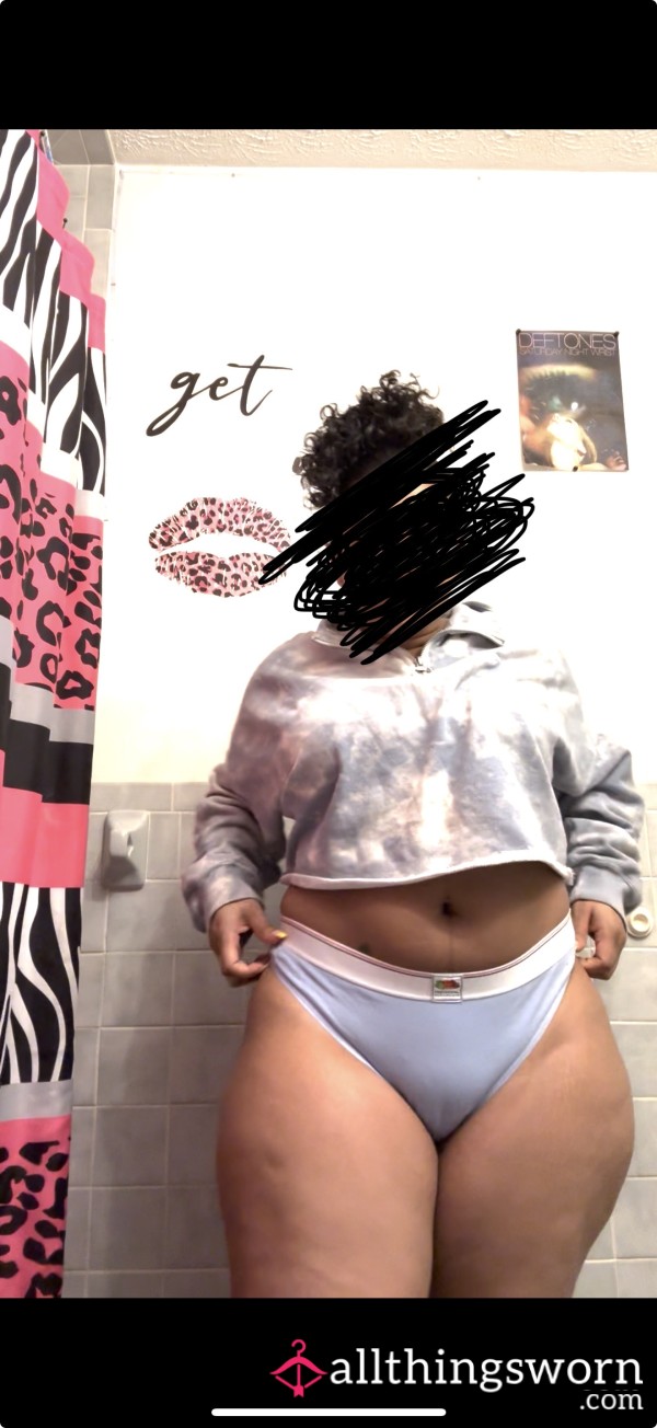 Shaking My A** And Rubbing My Cameltoe