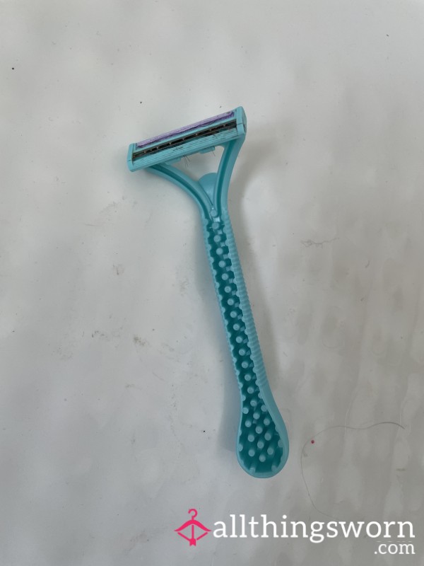 Shaved Pu**y Razor