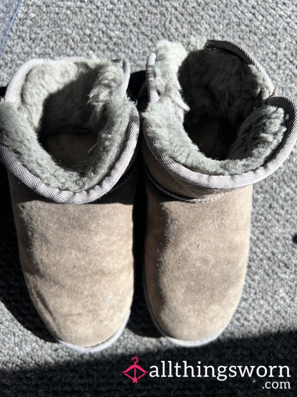 New Zealand Sheepskin Slippers