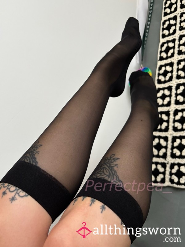 ‼️ ONE LEFT ‼️ Sheer Black Knee High Socks