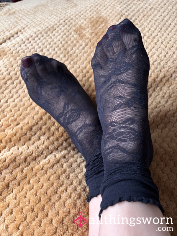Sheer Patterned Nylon Socks 🖤
