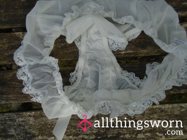 🌸Sheer, Pretty, White, Frilly Panties🌸😏