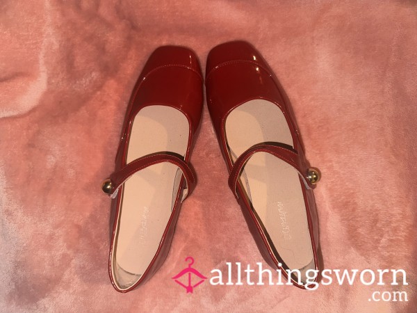 Shiny Red Shoes 🌹