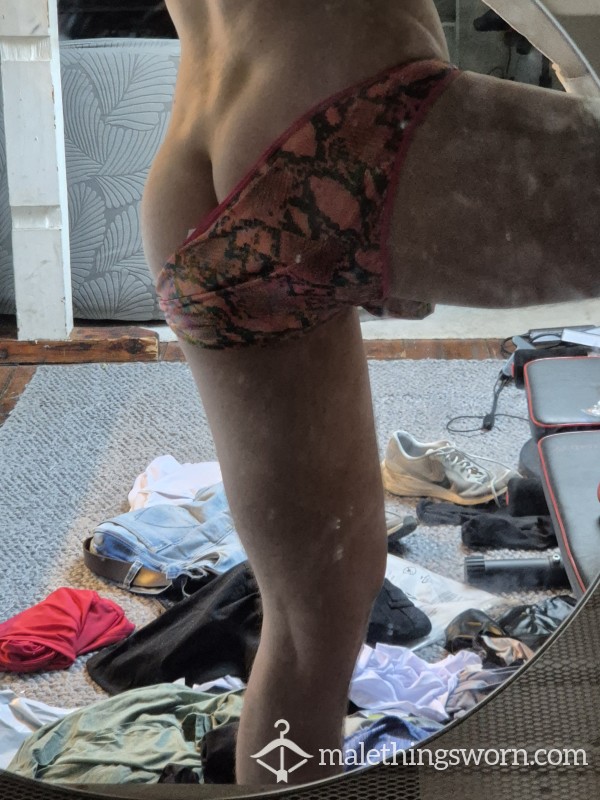Shiny Thin Sp**do. Worn During Hookup
