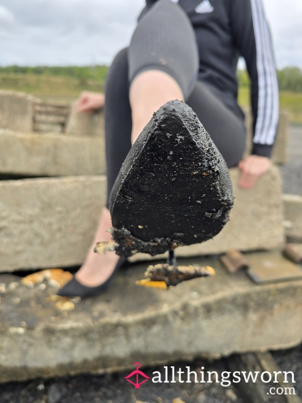 SHOE CLEANER REQUIRED - Filthy Well Worn Crushing Shoes