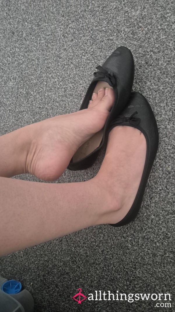 Shoe Play And Dangle Ballet Flats