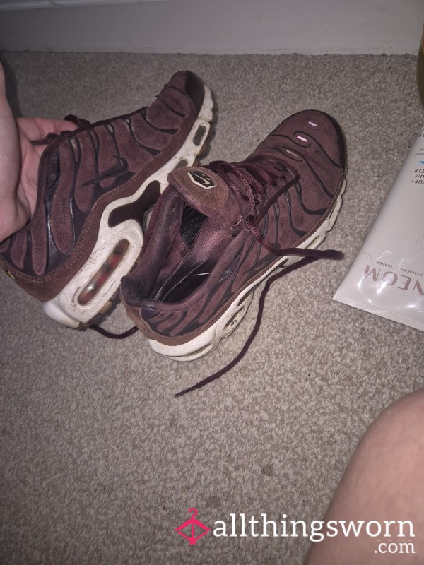 Shoe Playing With My Nike Airs After A 12 Hour A&E Shift. Even My Nail Polish Hasn't Survived.