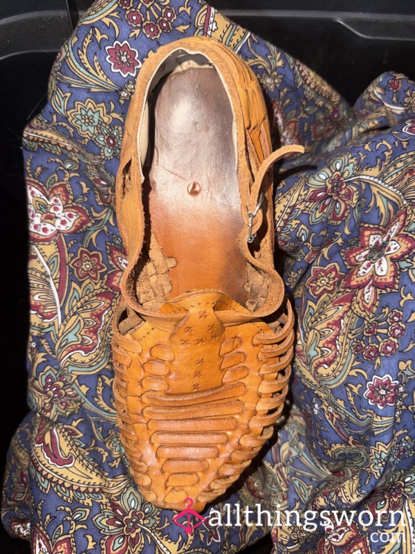 Shoes Size 7-Genuine Leather-handmade In Ecuador-very Well Worn Shoes Made For You And Worn Only By Me-Option For Up To 30 Day Continuous Wear With Daily Pics For $7/day