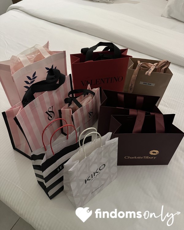 🛍️ Shopping Addiction Fund — £50
