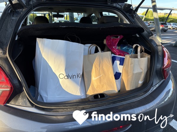 Shopping Reimbursement ! As You Can’t Pay In Person You Will Spoil Me Here ! Cause Why NOt ?