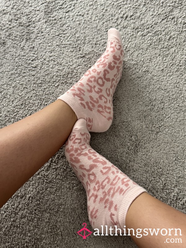 Short Pink Pattern Socks 48h Wear