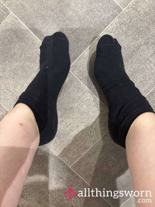 Short Vid Of Me Slowly Removing My Socks